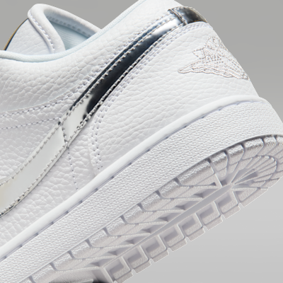 Air Jordan 1 Low SE Women's Shoes. Nike ZA